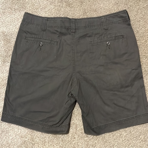 Shorts for men, great for golf - Picture 2 of 2